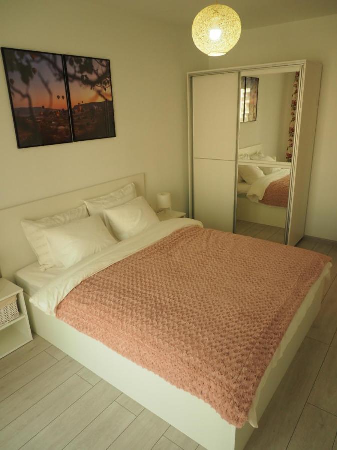 Stil Apartment Brasov Coresi ภายนอก รูปภาพ