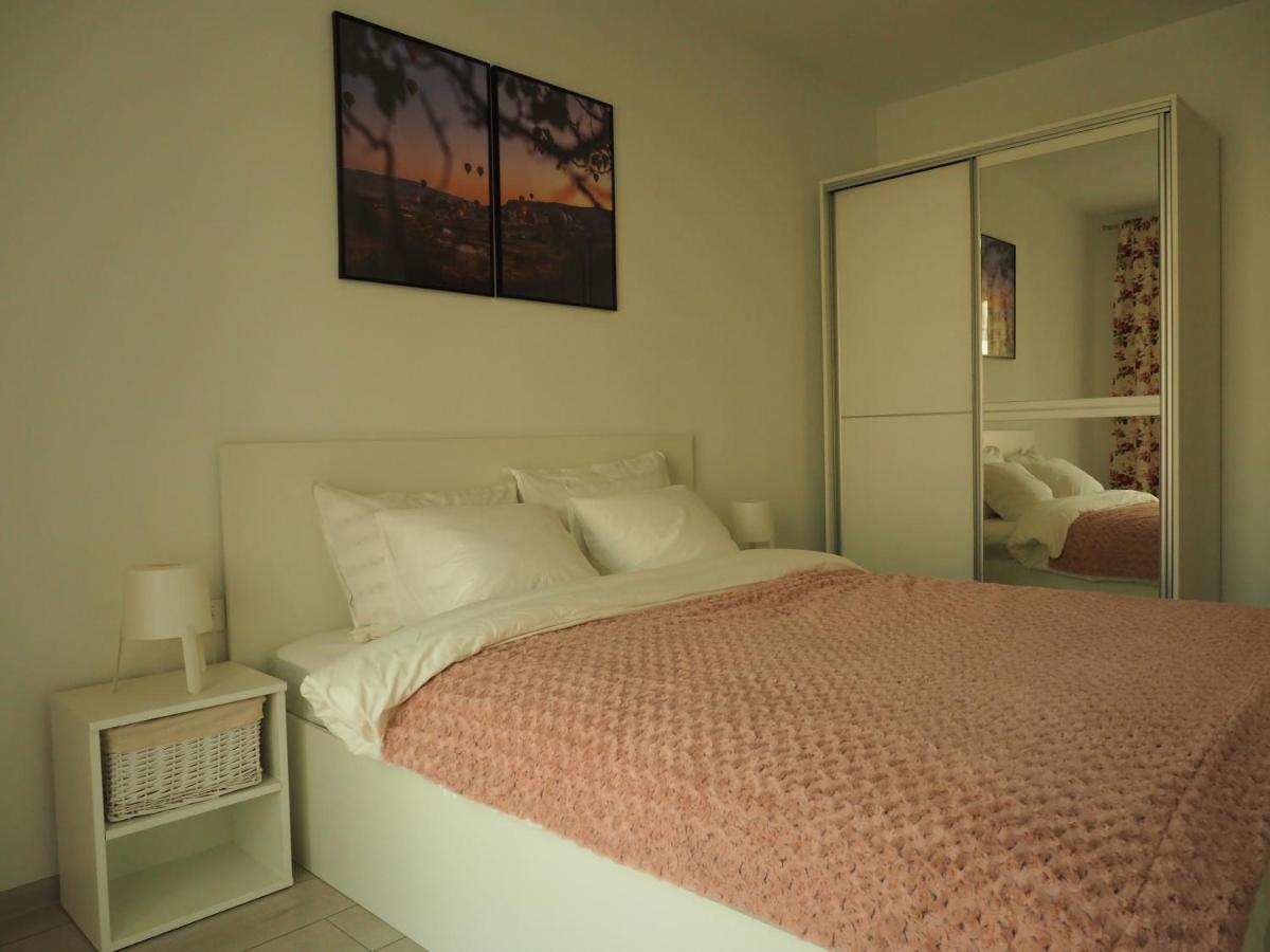 Stil Apartment Brasov Coresi ภายนอก รูปภาพ